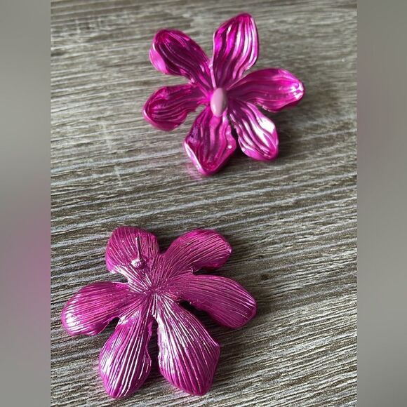Pink flower earrings A69 - Picture 4 of 5